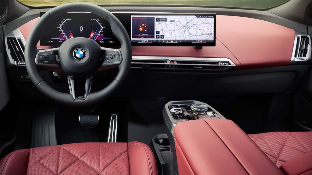 BMW EV aumentano l'autonomia: la iX Drive 2026 raggiunge i 586 km | Elettronauti.it