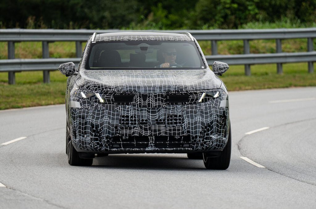 BMW iX5 2027: batteria record e autonomia top EV | Elettronauti.it