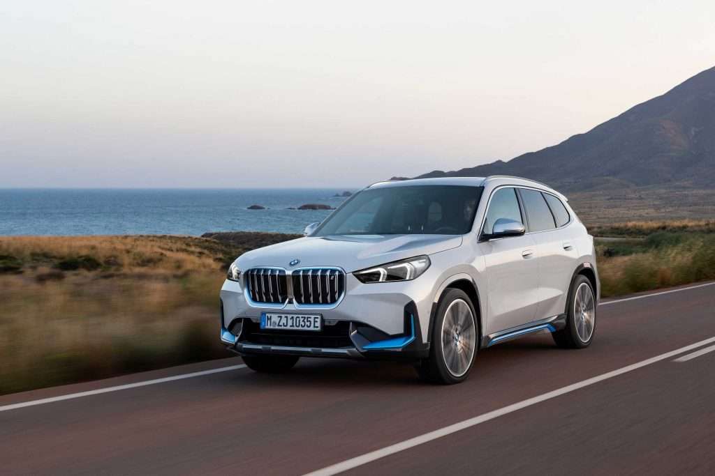 bmw ix1 anteriore