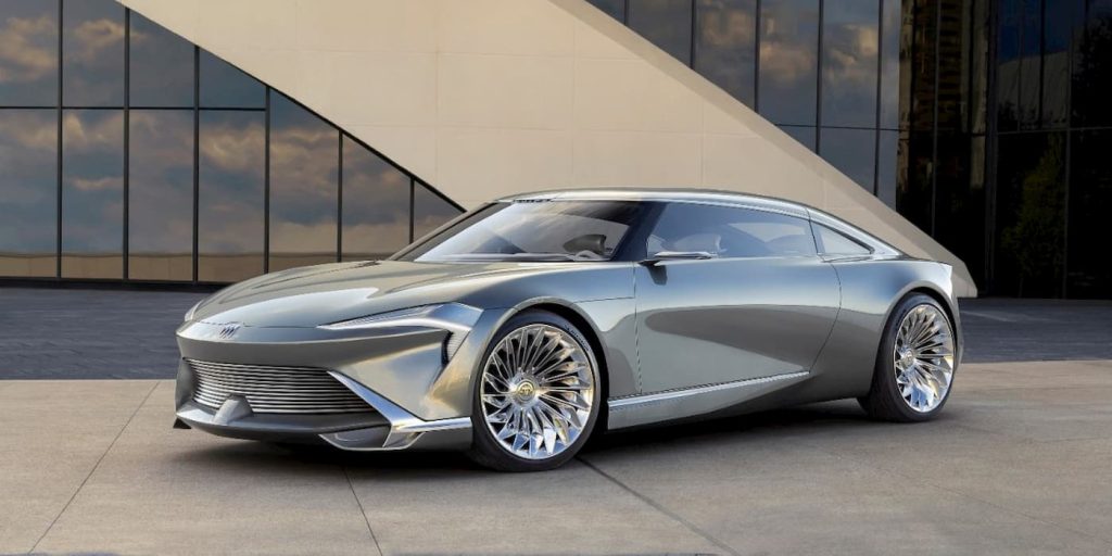 Buick svela il nuovo design e il nuovo marchio con un'elegante Wildcat EV dorata | Elettronauti.it