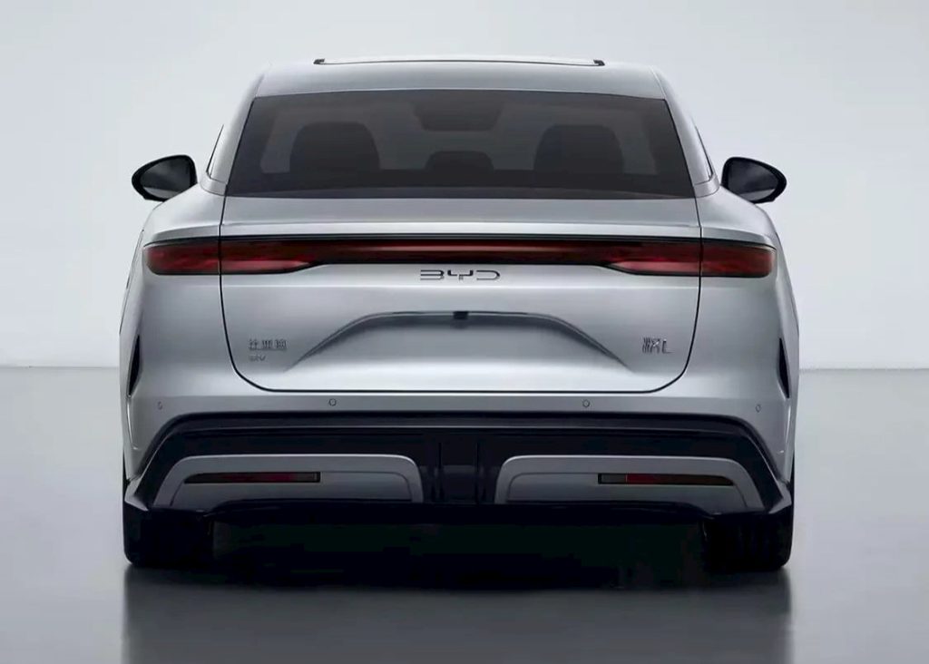 BYD Han L EV: la nuova berlina elettrica che sfida la Tesla Model S Plaid | Elettronauti.it