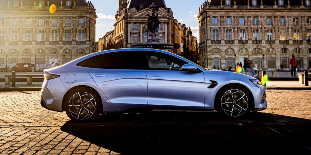 BYD testa le batterie allo stato solido sulla Seal: autonomia record di 1.875 km | Elettronauti.it