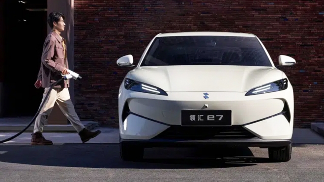 BYD Linghui e7 debutta: berlina elettrica low cost | Elettronauti.it