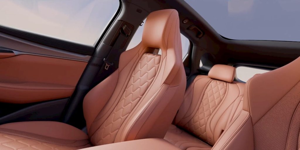 BYD presenta il lussuoso interno del SUV elettrico di medie dimensioni Sea Lion 07, destinato a rivaleggiare con la Model Y di Tesla | Elettronauti.it