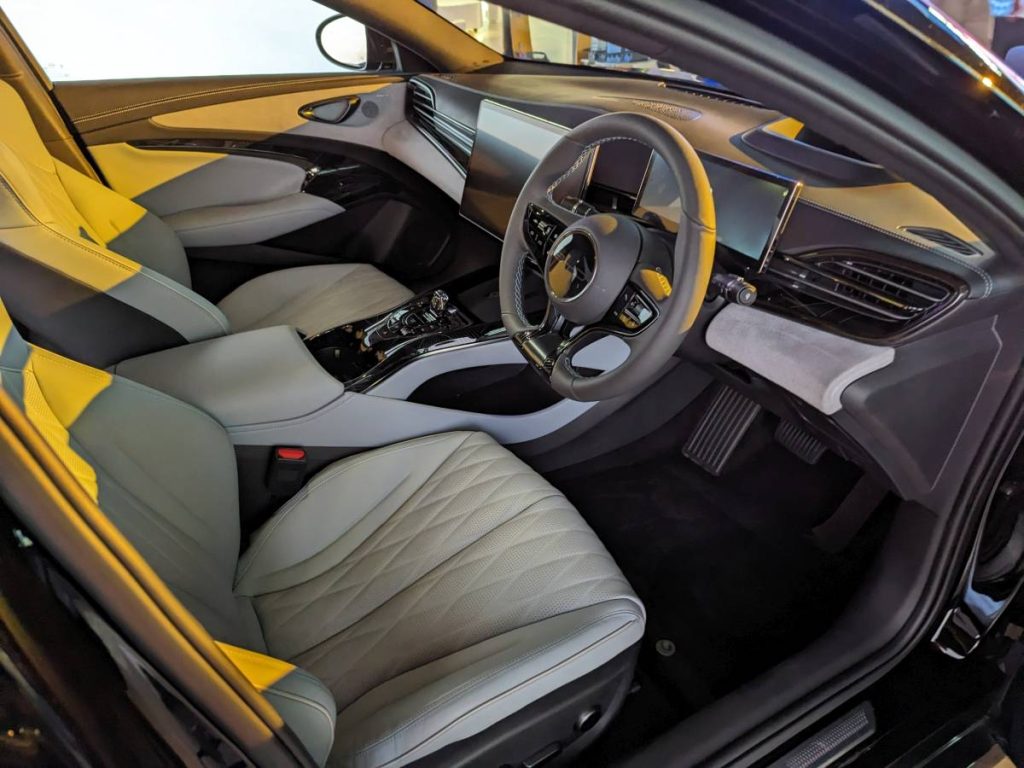 "Nuovo punto di riferimento": la berlina elettrica BYD Seal viene lanciata con prezzi e caratteristiche sorprendenti | Elettronauti.it