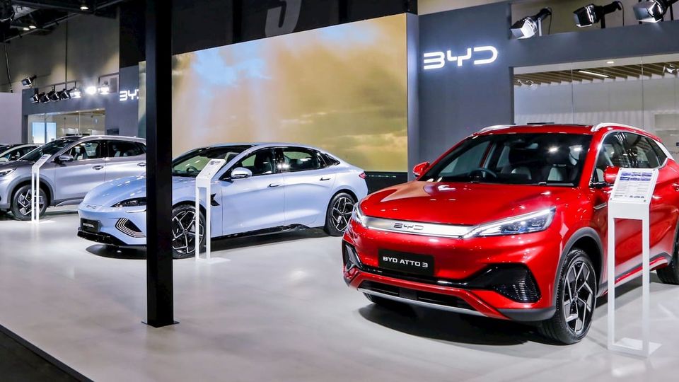 BYD testa le batterie allo stato solido sulla Seal: autonomia record di 1.875 km