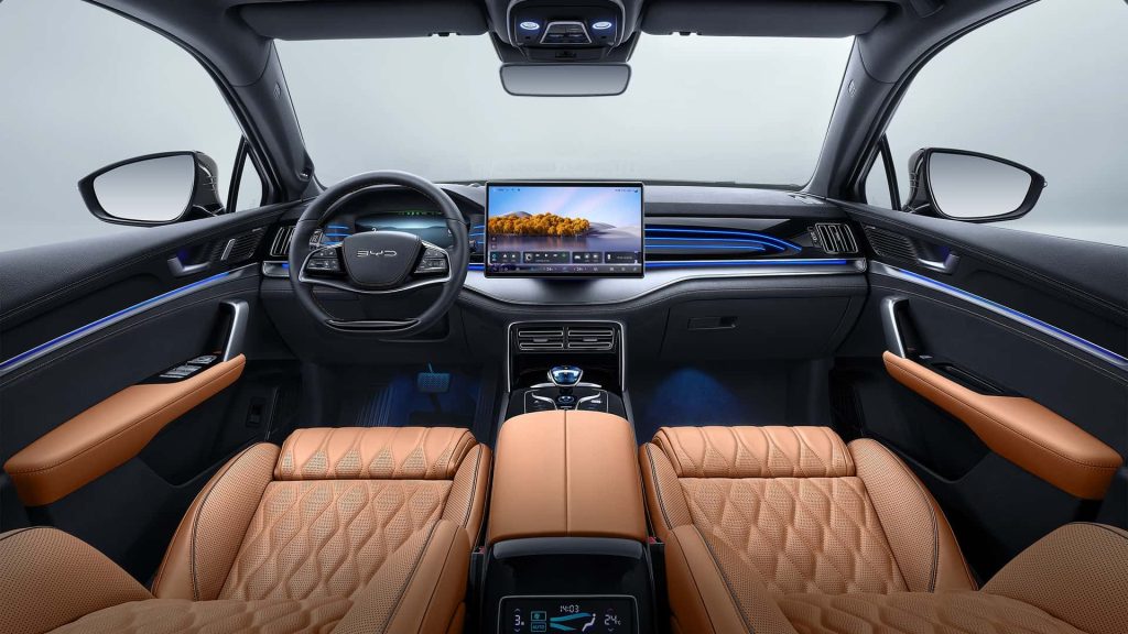 BYD Tang interni | Elettronauti.it