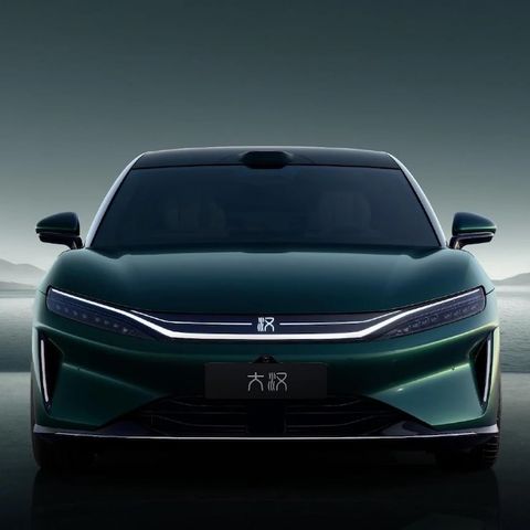 BYD Han: berlina elettrica da 1.008 km