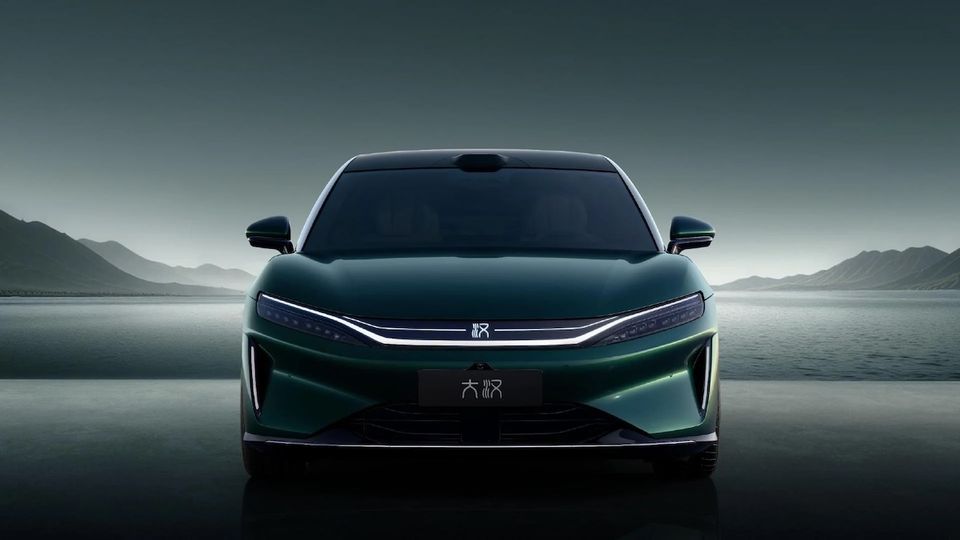 BYD Han: berlina elettrica da 1.008 km