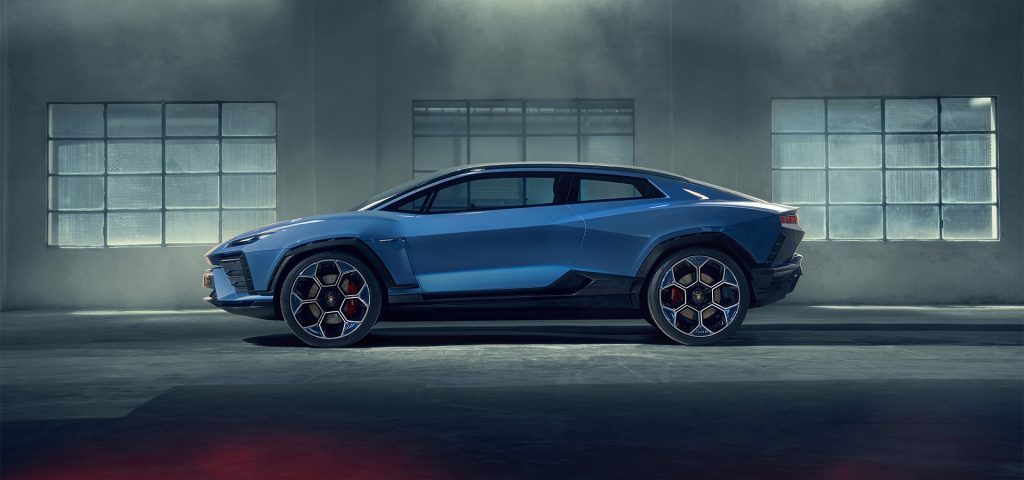 Lamborghini Trasforma il Suo Futuro: Un Investimento Storico e una Corsa Verso l'Elettrificazione" | Elettronauti.it