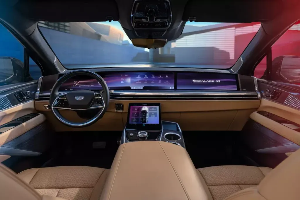 cadillac escalade iq 2025 interni | Elettronauti.it