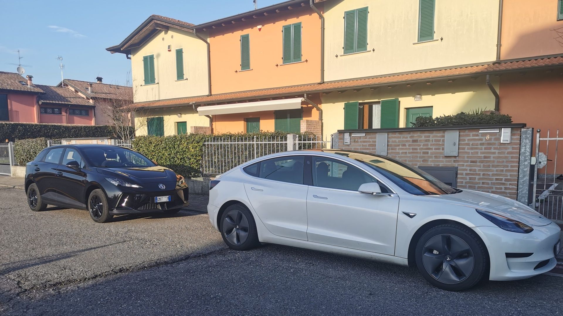 Candido e la sua esperienza con Tesla Model 3, MG4 e le ricariche gratuite