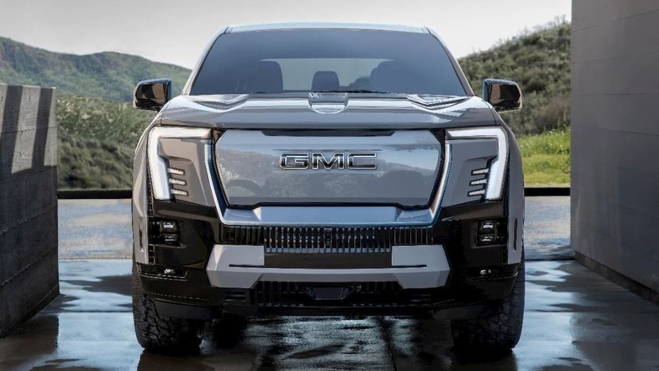 ChatGMC? General Motors pianifica l'assistente virtuale basato su ChatGPT per i futuri veicoli elettrici