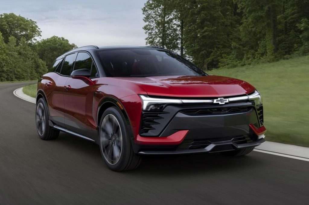 chevrolet blazer ev su strada