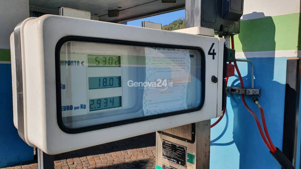 Chiude stazione di servizio genovese per il caro metano | Elettronauti.it