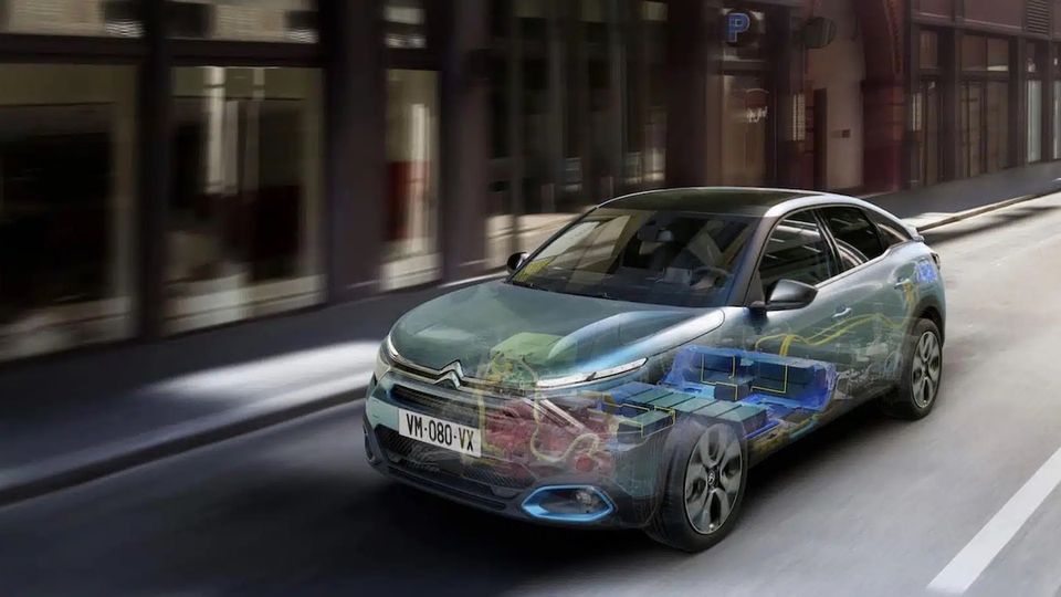 Citroën si affida alle piccole auto elettriche