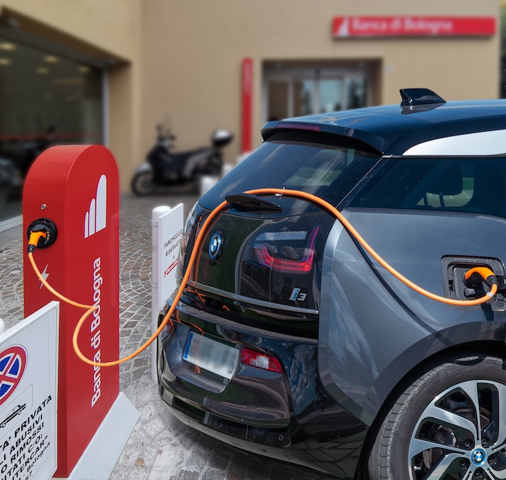 Ricarica veloce e batteria EV: cosa sapere | Elettronauti.it