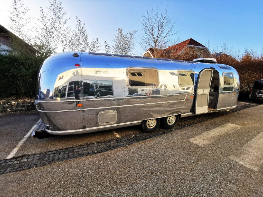Concept di MotorHome elettrico con batteria da 140 kWh e un'autonomia di 800 km | Elettronauti.it