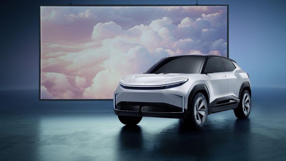 Toyota svela il nuovo SUV elettrico urbano per rivaleggiare con l'EX30 di Volvo come opzione EV a prezzi accessibili