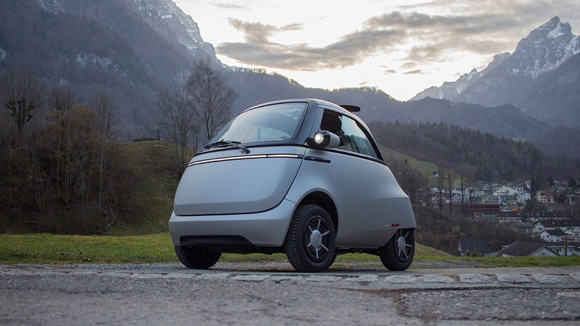 Microlino distribuito in Italia da Koelliker
