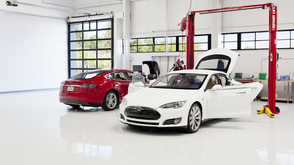 "Il miglior servizio non è il servizio" - Come il modello di business di Tesla cambierà l'industria automobilistica
