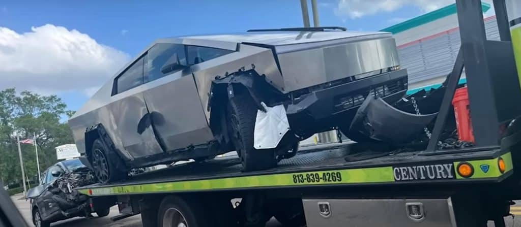 Dopo i crash test e incidenti, adesso lo chiamano Bulldozer | Elettronauti.it