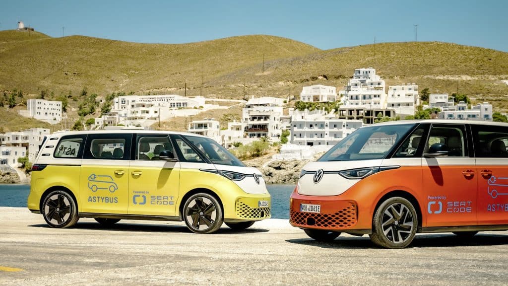 ID.Buzz ad Astypalea - fonte Volkswagen | Elettronauti.it