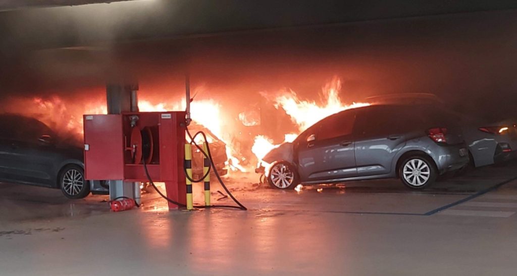 Incendio di auto ibride ed elettriche, la sfida dei Vigili del Fuoco – Parte seconda | Elettronauti.it