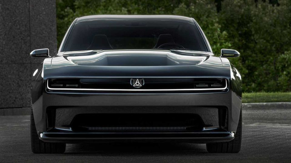 Dodge Charger Daytona SRT Elettrica Anteriore
