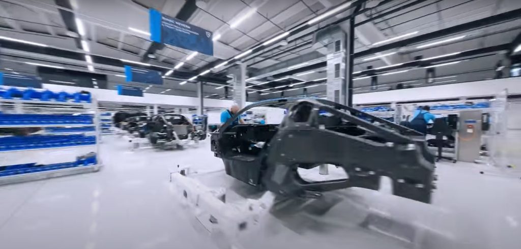 Pronti a volare e scoprire dove nasce la supercar elettrica Nevera? | Elettronauti.it