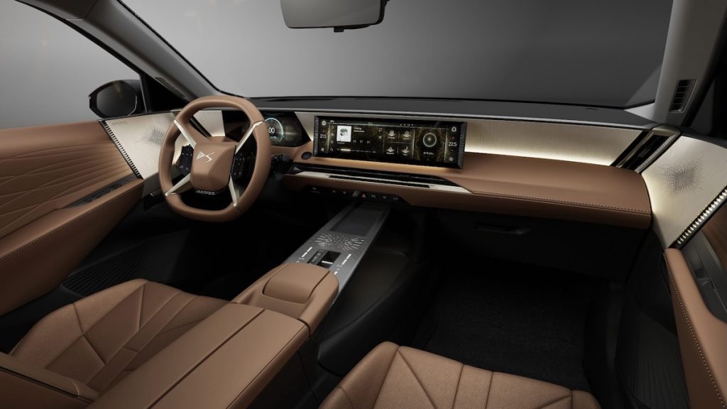 DS 8 elettrica: prezzi ufficiali e autonomia fino a 749 km per la berlina di lusso Citroën | Elettronauti.it