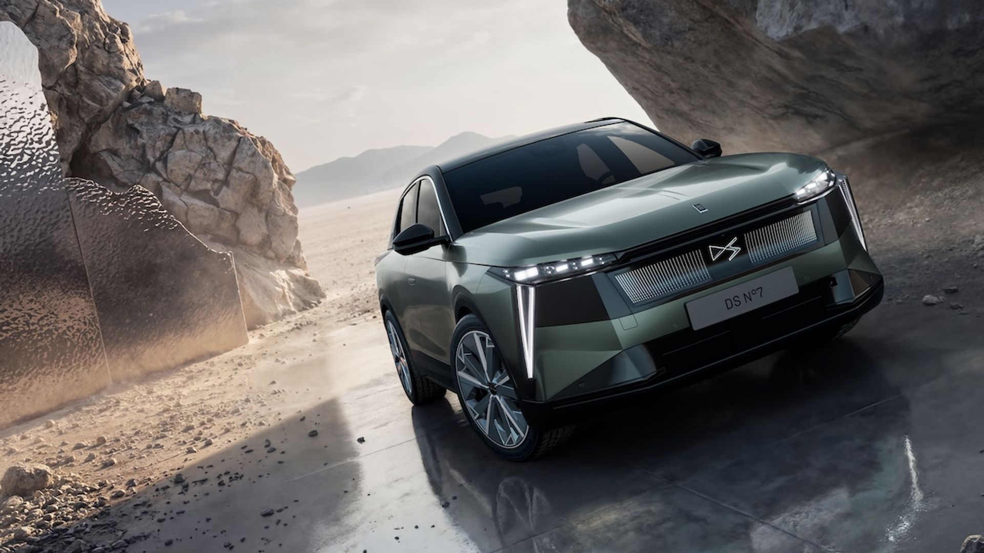 Da Melfi il nuovo SUV premium elettrico DS N°7