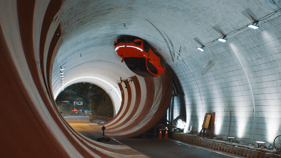 Voyah Passion S: loop nel tunnel come Schumacher
