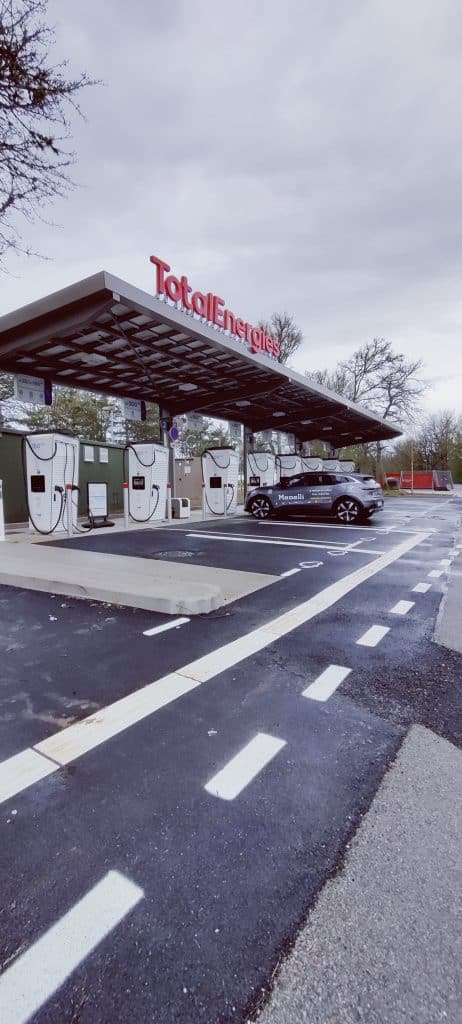 Ecco come seguire il nostro viaggio in Renault Megane E-Tech | Elettronauti.it