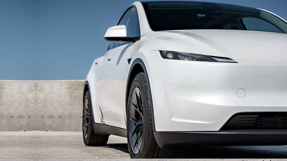 Tesla prepara la Model Y 2026 in versione economica