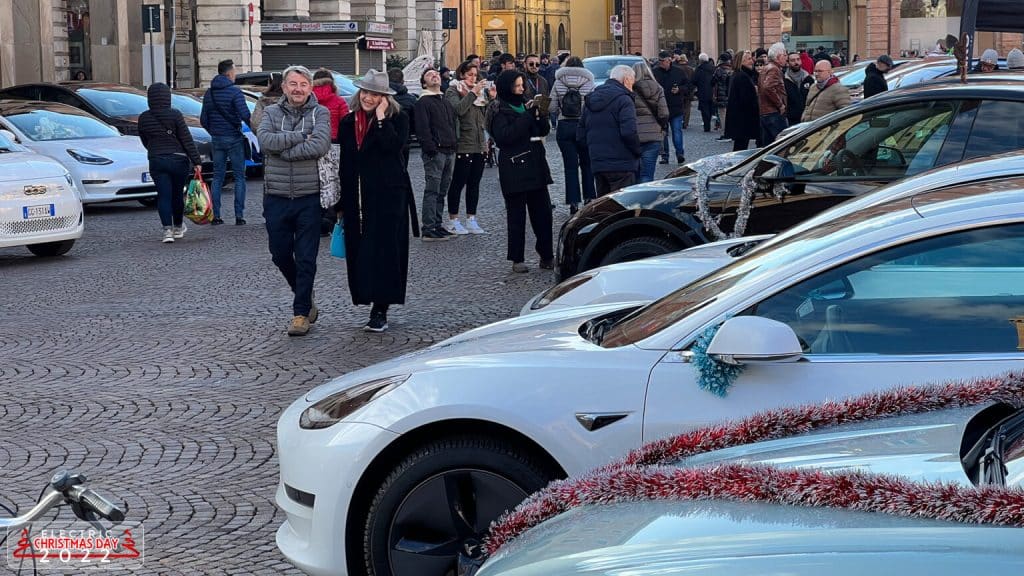 Electric Christmas Day 2024 - Auguri tra Vecchi e Nuovi Elettronauti | Elettronauti.it