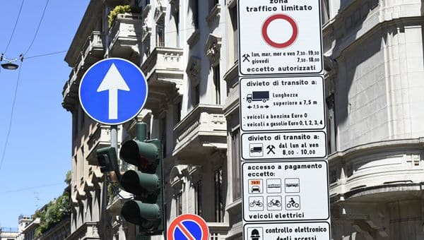 ZTL con accesso gratuito alle auto elettriche | Elettronauti.it