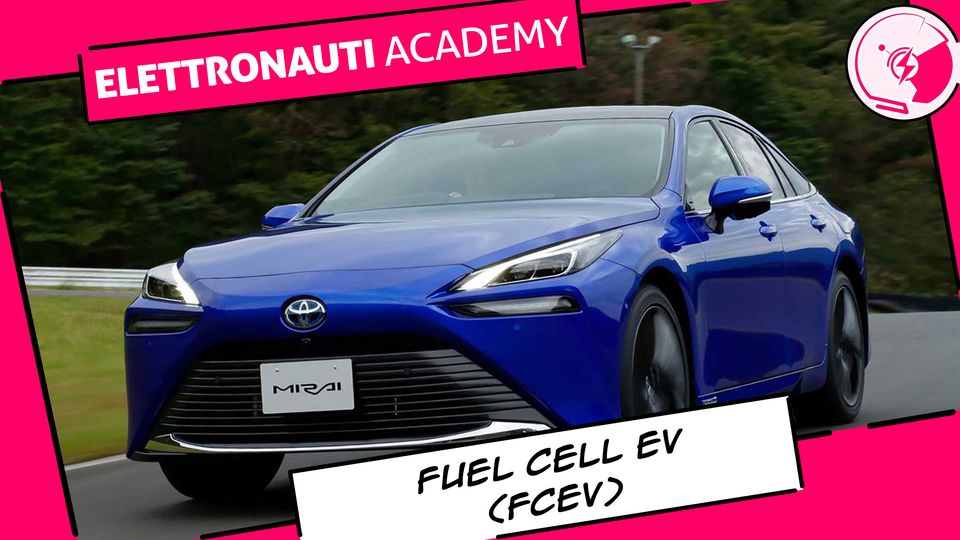 Copertina con esempio di vettura Fuel Cell: New Toyota Mirai
