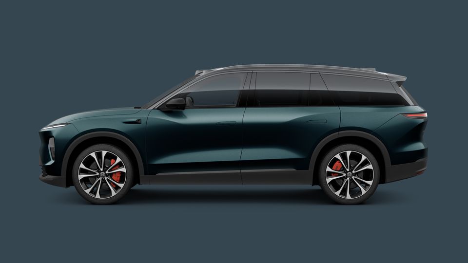 NIO ES8