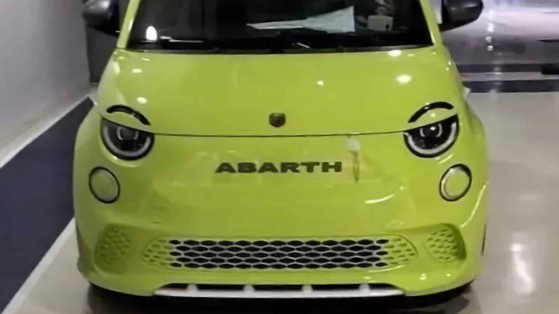 Abarth Elettrica Ufficiale Anteriore