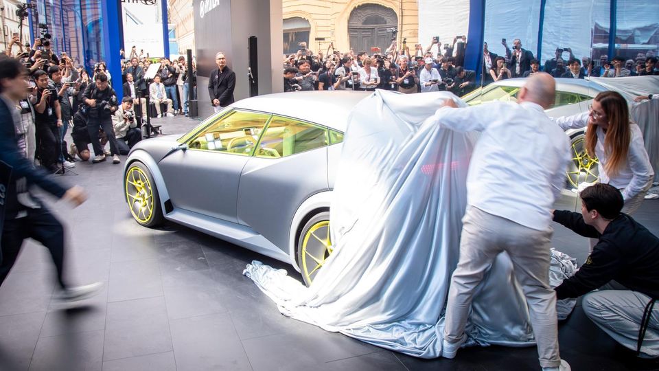 Hyundai IONIQ 3: Concept Three anticipa la nuova elettrica