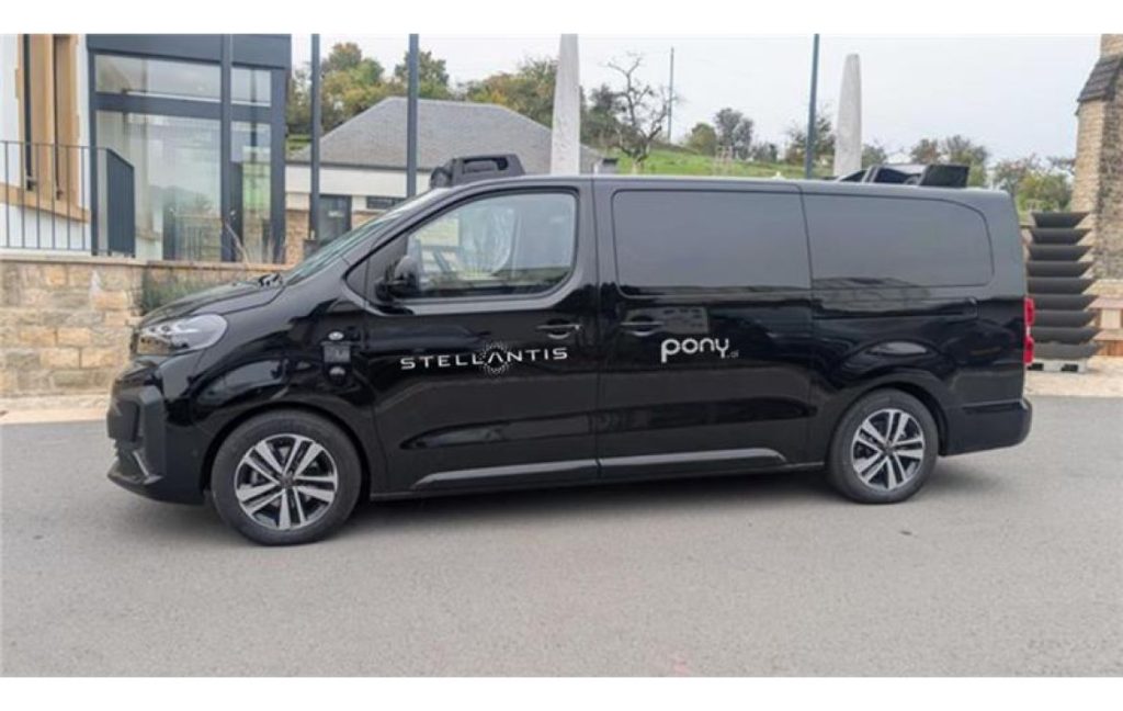 100.000 robotaxi nel 2027 con AGX Hyperion 10  | Elettronauti.it