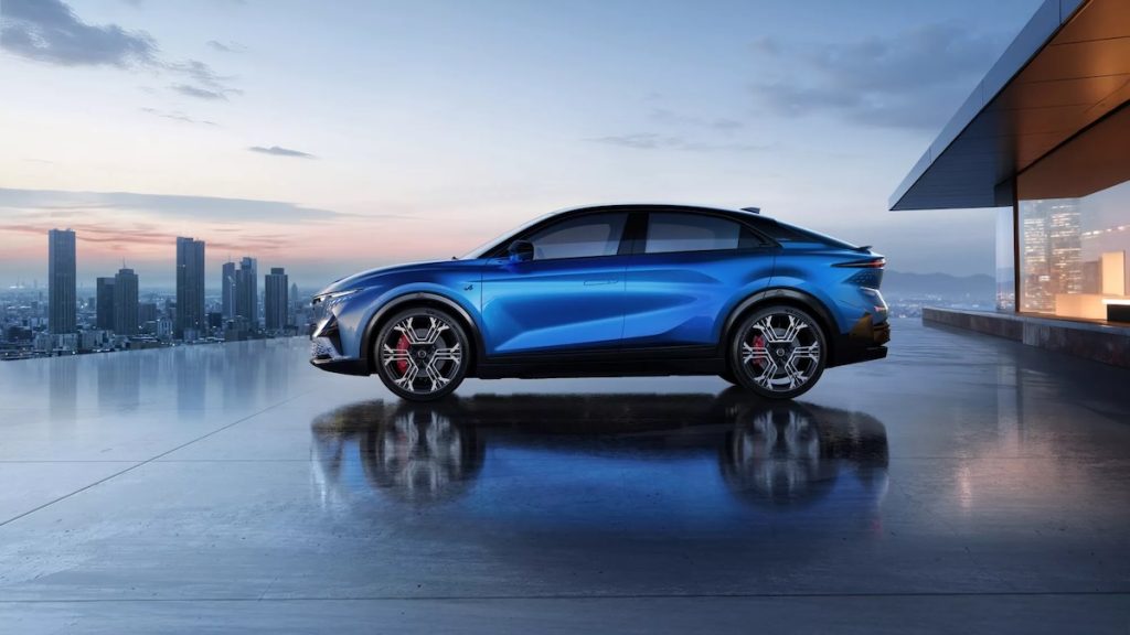 Alpine A390, l’elettrica sportiva che riscrive la storia del marchio | Elettronauti.it