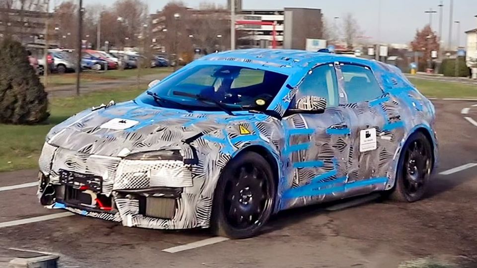 Un'anticipazione della supercar elettrica Ferrari