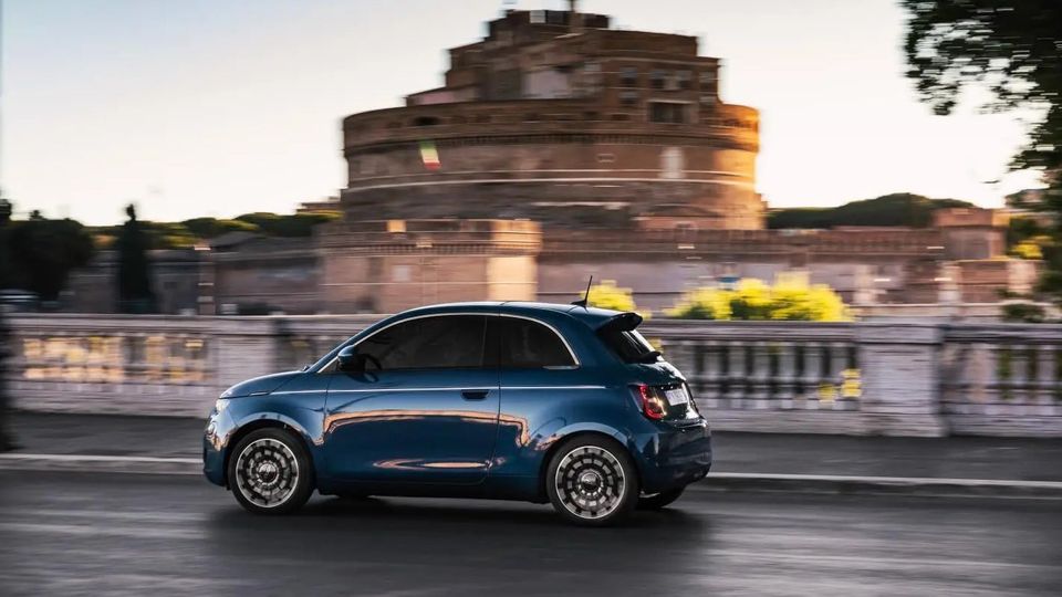 Fiat 5oe Blu Laterale