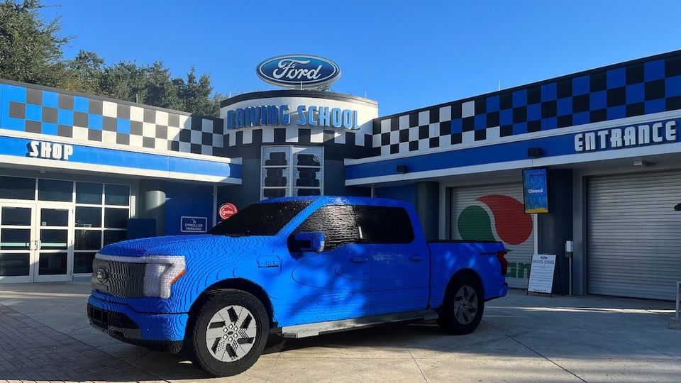 Ford F150 Lightning lego