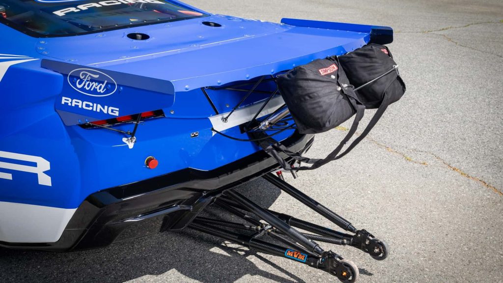 Ford Mustang Cobra Jet 2200: record EV nel quarto miglio | Elettronauti.it