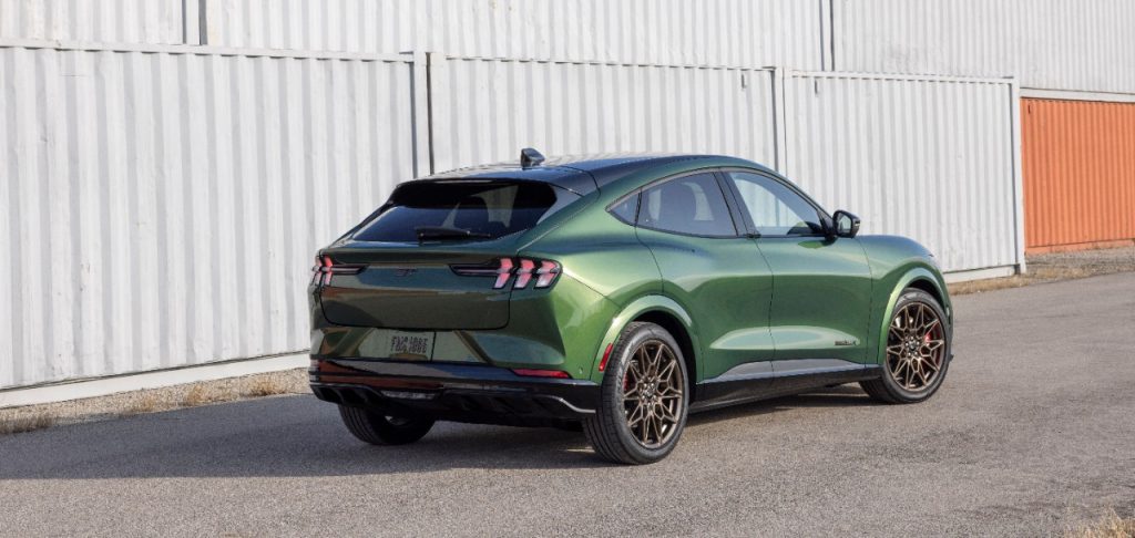 La Ford Mustang Mach-E GT del 2024 riceve il trattamento Bronze, la più veloce con l'aggiornamento delle prestazioni | Elettronauti.it