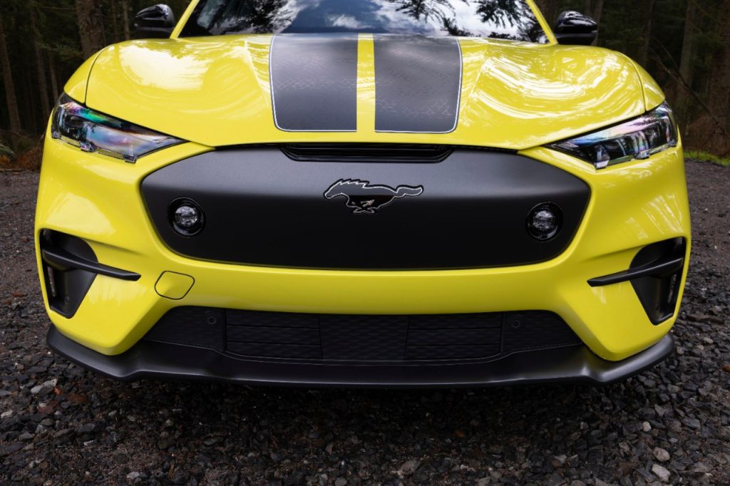 Ford Mustang Mach-E Rally è un pony elettrico sportivo e potenziato costruito per il fuoristrada | Elettronauti.it