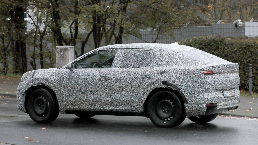 Il nuovo crossover elettrico di Ford realizzato in collaborazione con Volkswagen è stato sorpreso durante i primi test. | Elettronauti.it